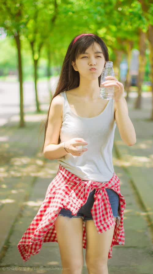 冰与火之歌,瑞士战车碾过芬兰,德容独舞点亮世界杯争冠之路